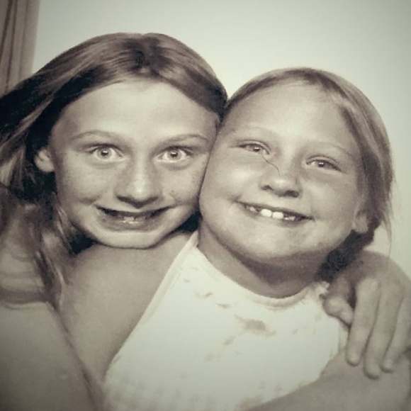 Meet your Posher, Pamela - Picture 2 of 2